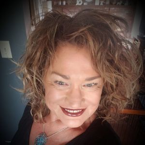 Meet your Posher, Cheryl